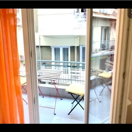 Apartment Dreamy Center 11 Thesbnbgr