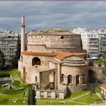 Dreamy Center 11 Thesbnbgr